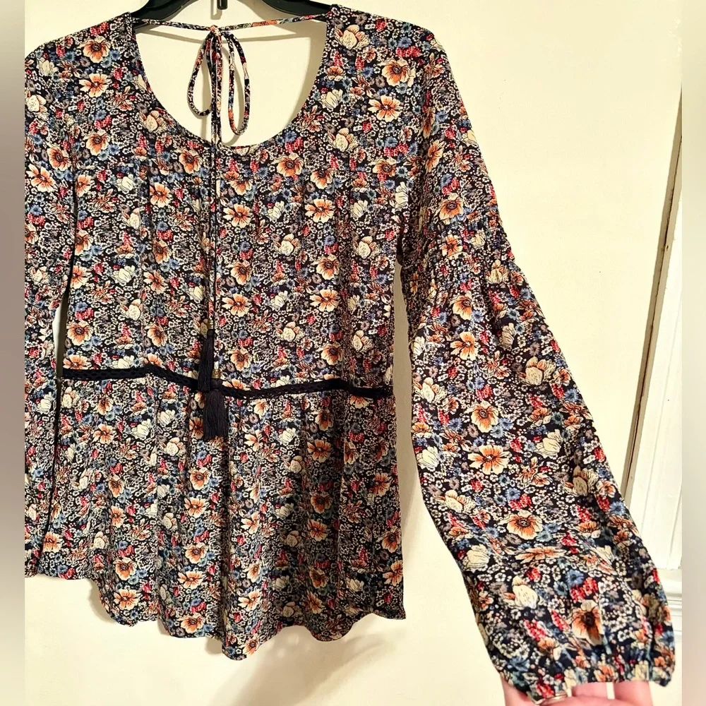 Women’s Knox Rose Multicolor Floral Tie Back Blouse with Tassels Sz XS Oversized - Picture 11 of 16